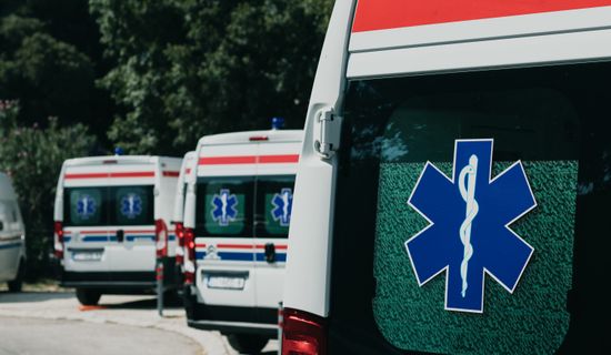武宣救护车转运病人过路高速收费吗？